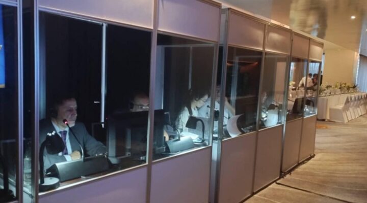 ตู้ล่าม